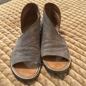 Free people slide on sandal